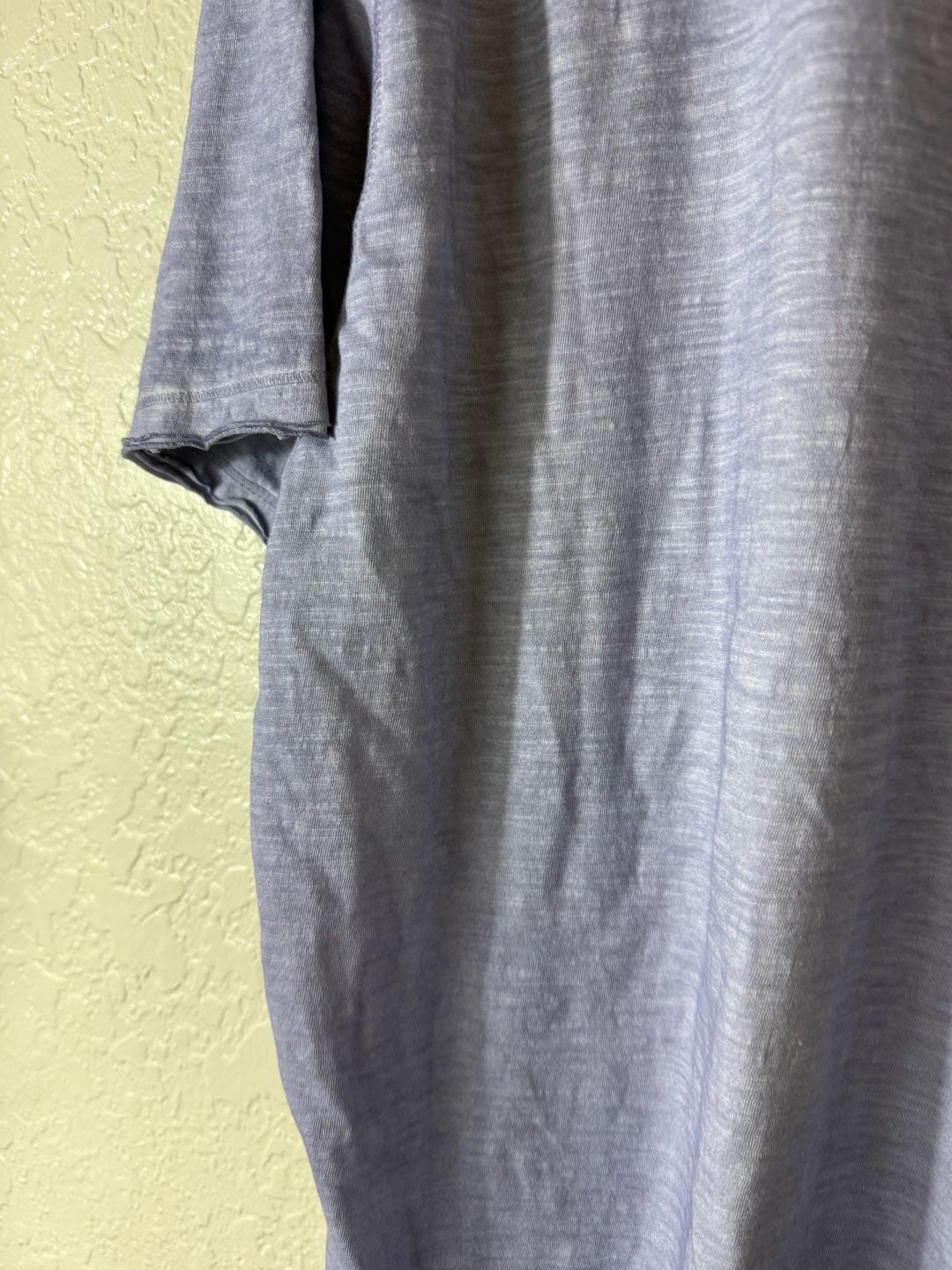 BKE V-Neck T-Shirt Size XL Blue Hash Knit Short Sleeve 12