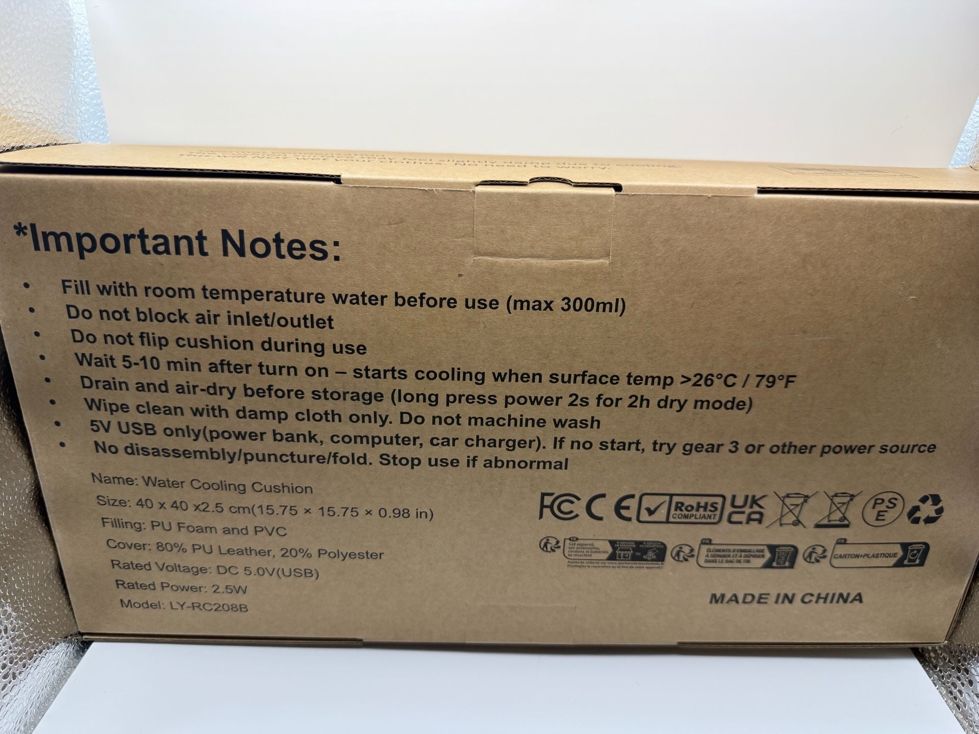 Generic Water Cooling Cushion Model LY-RC208B Size 40 x 40 x 2.5 cm 2