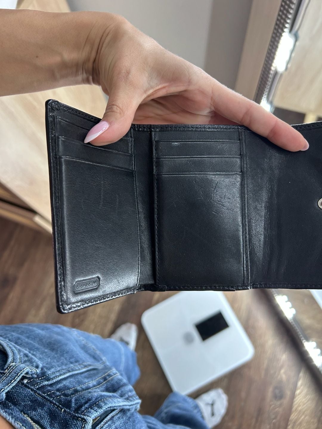 Coach Black Leather Trifold Wallet 3