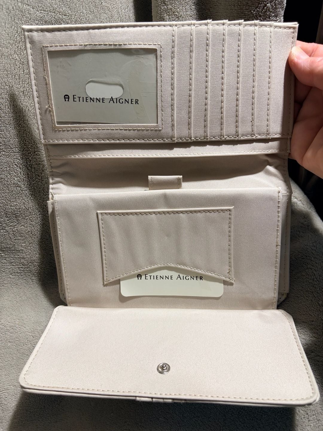 Etienne Aigner Cream Leather Kisslock Wallet 5