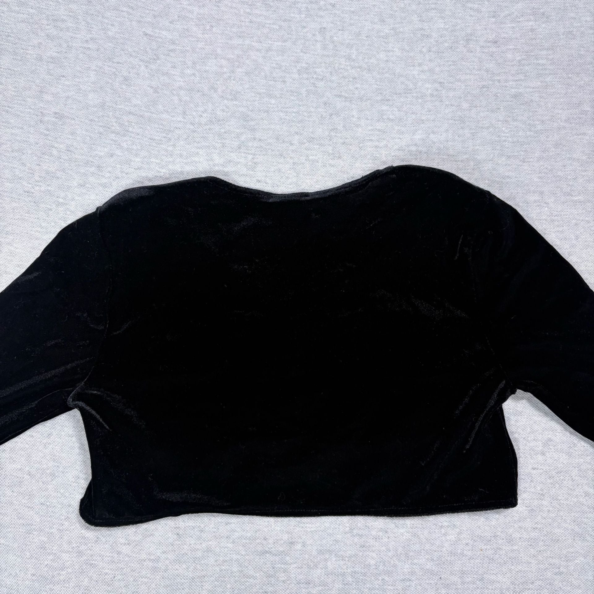 New Legends Velvet Cardigan Size 12 kids Black Floral Applique Crop Shrug 8