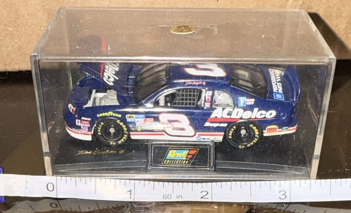 Winners Circle 1998 Dale Earnhardt Jr #3 ACDelco Diecast Car 2