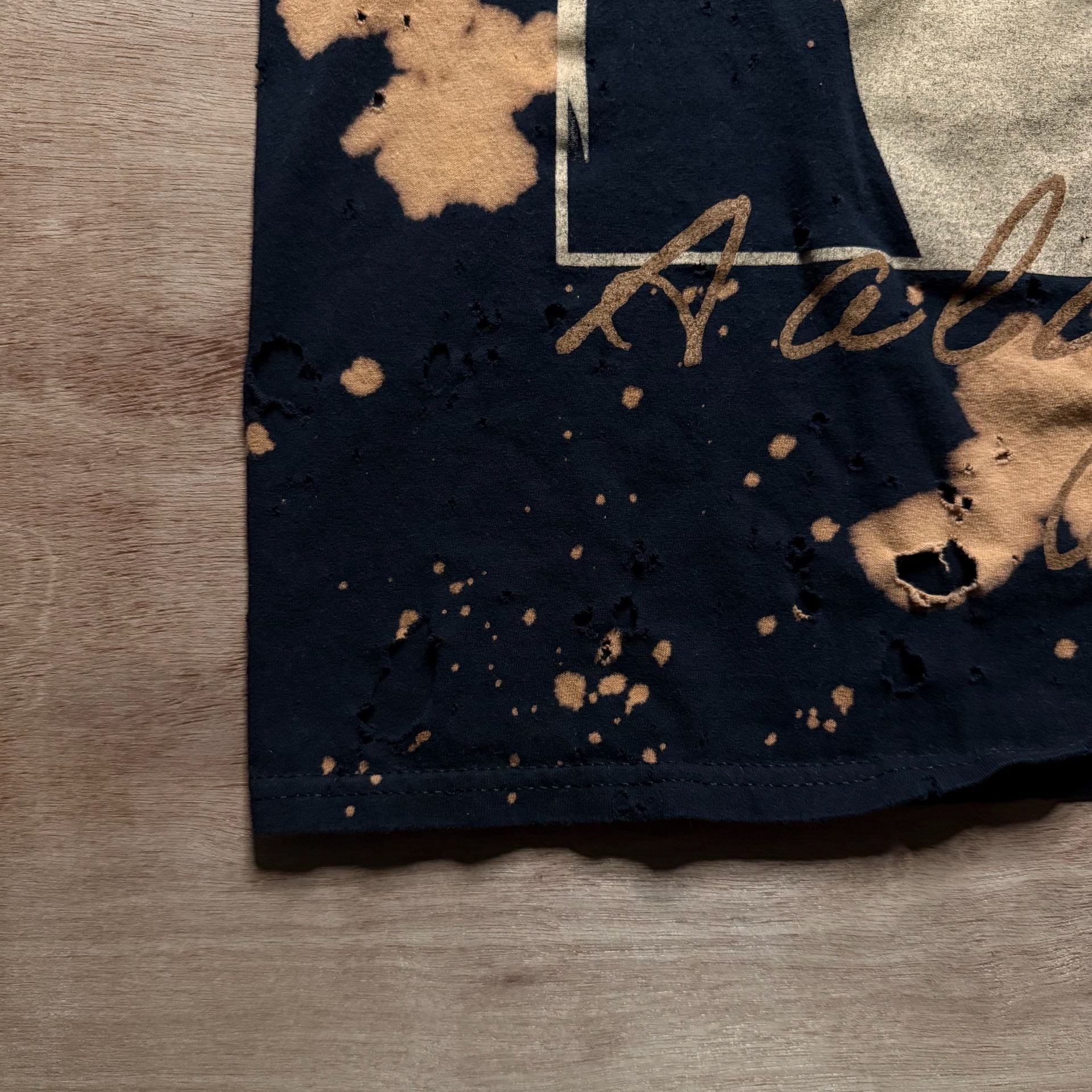 Aaliyah Trashed Bleach Splattered Distressed Graphic T Shirt Size Medium 5