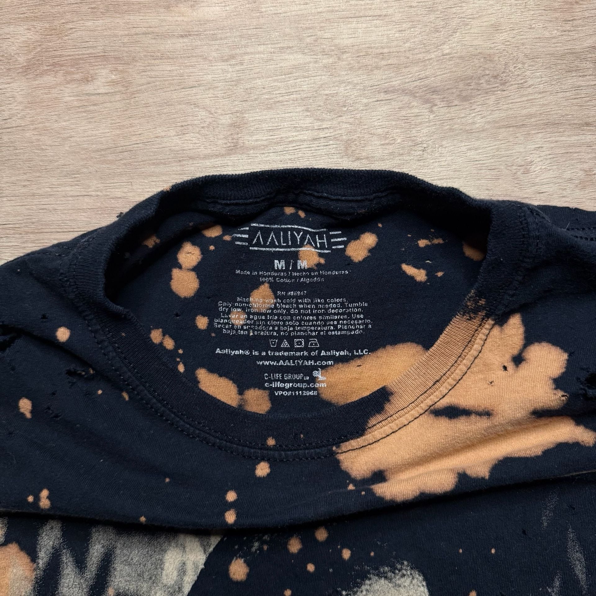 Aaliyah Trashed Bleach Splattered Distressed Graphic T Shirt Size Medium 9
