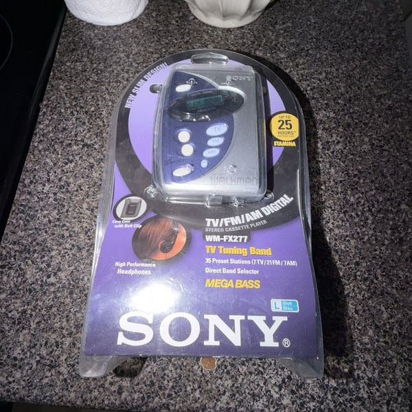 Sony Walkman WM-FX277 Digital Tuning Cassette Player New Sealed