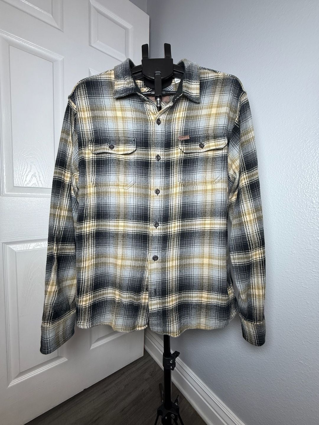 Orvis Plaid Flannel Shirt Size Large Grey Black Yellow Long Sleeve 2