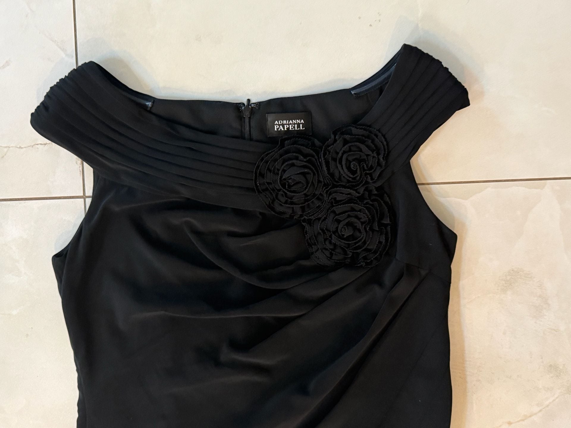 Adrianna Papell Black Off-The-Shoulder Ruched Sheath Dress with Rosette Details 6