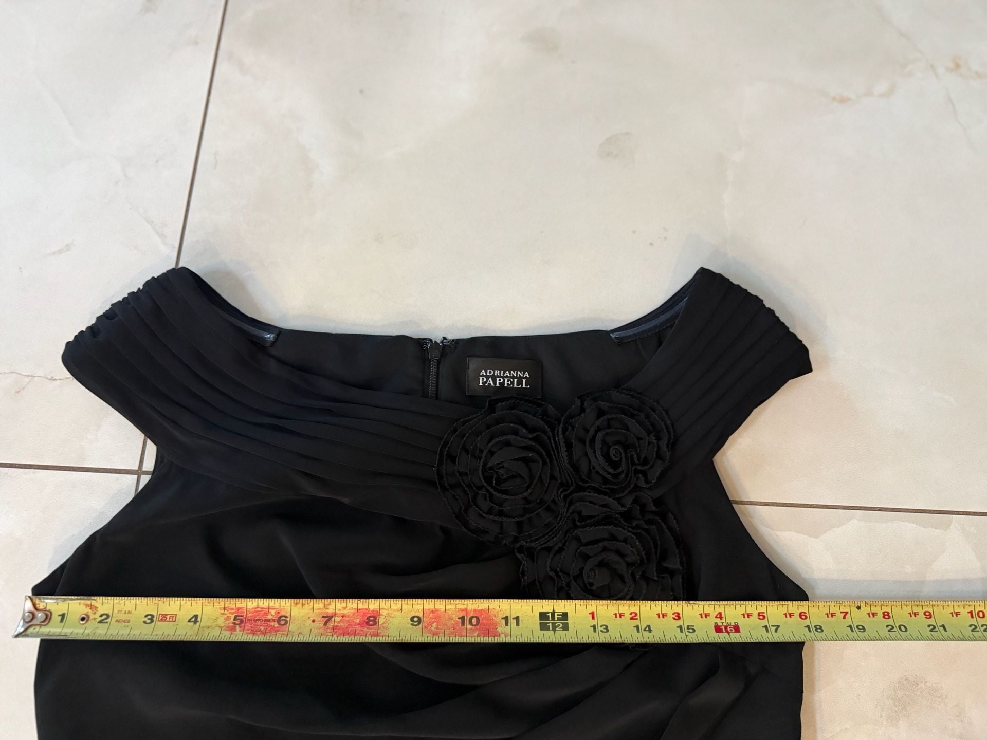 Adrianna Papell Black Off-The-Shoulder Ruched Sheath Dress with Rosette Details 8
