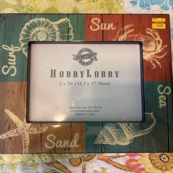 NWT Hobby Lobby Beach Picture Frame Size 5 X 7 In Sun Sea Surf Sand Shells
