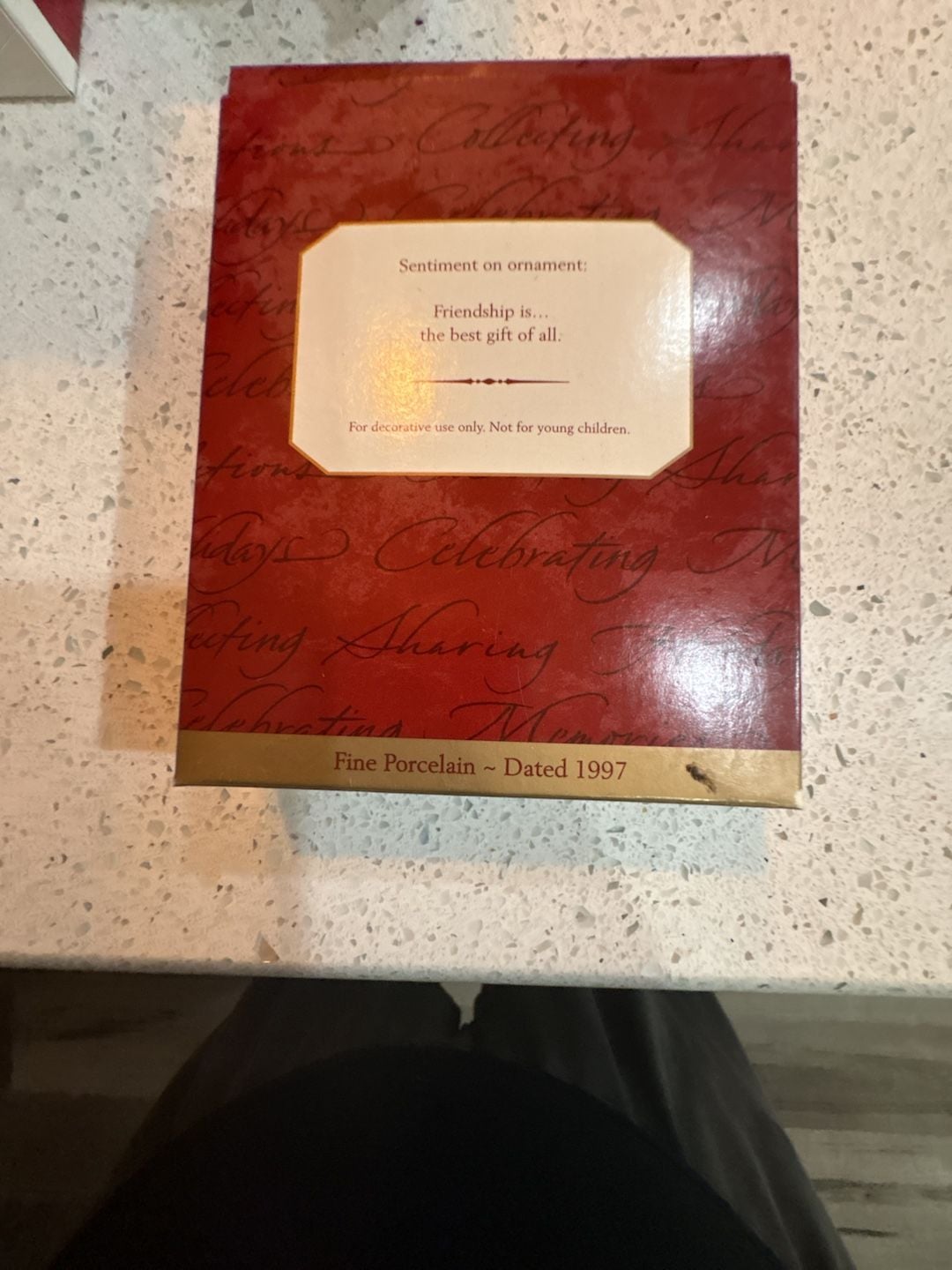 New Hallmark Keepsake Ornament Winnie the Pooh Gift of Friendship 1997 Fine Never been out of box 4
