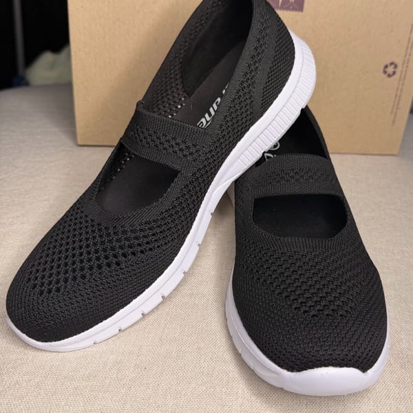 Crane Mary Jane Walking Shoes Size 7 Black Knit Slip On