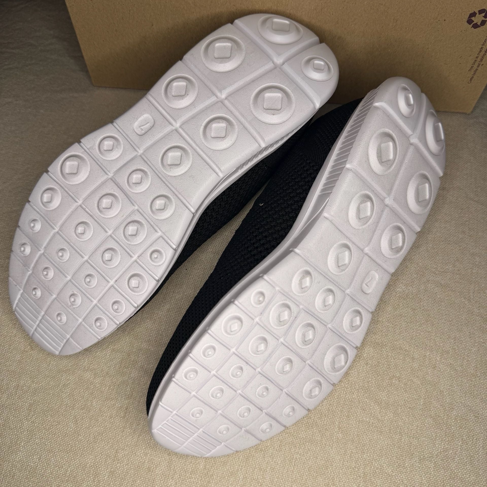 Crane Mary Jane Walking Shoes Size 7 Black Knit Slip On 7
