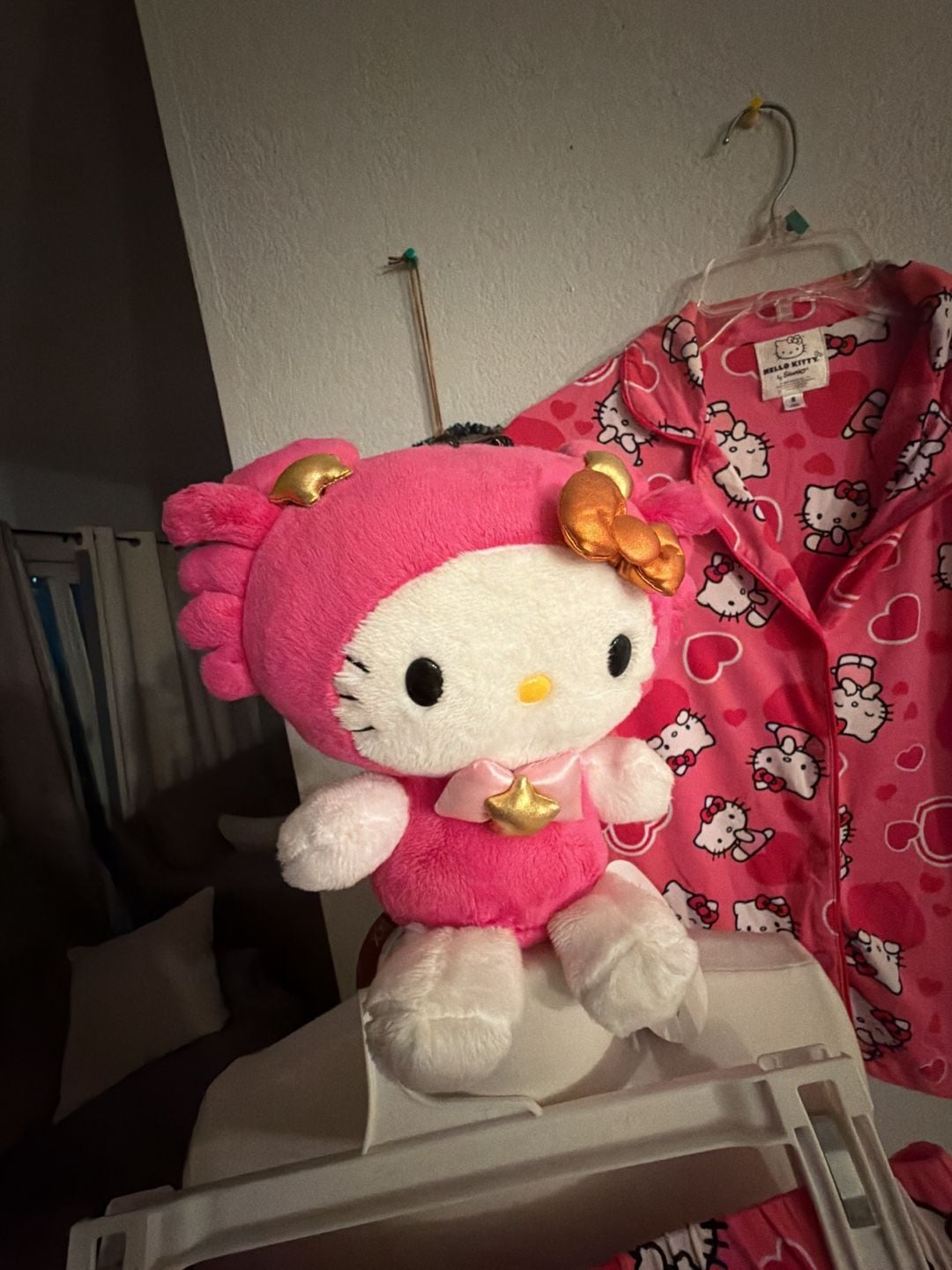 Bundle Hello Kitty Pajama Set Size S Pink Hearts Shorty PJs & plush doll 9