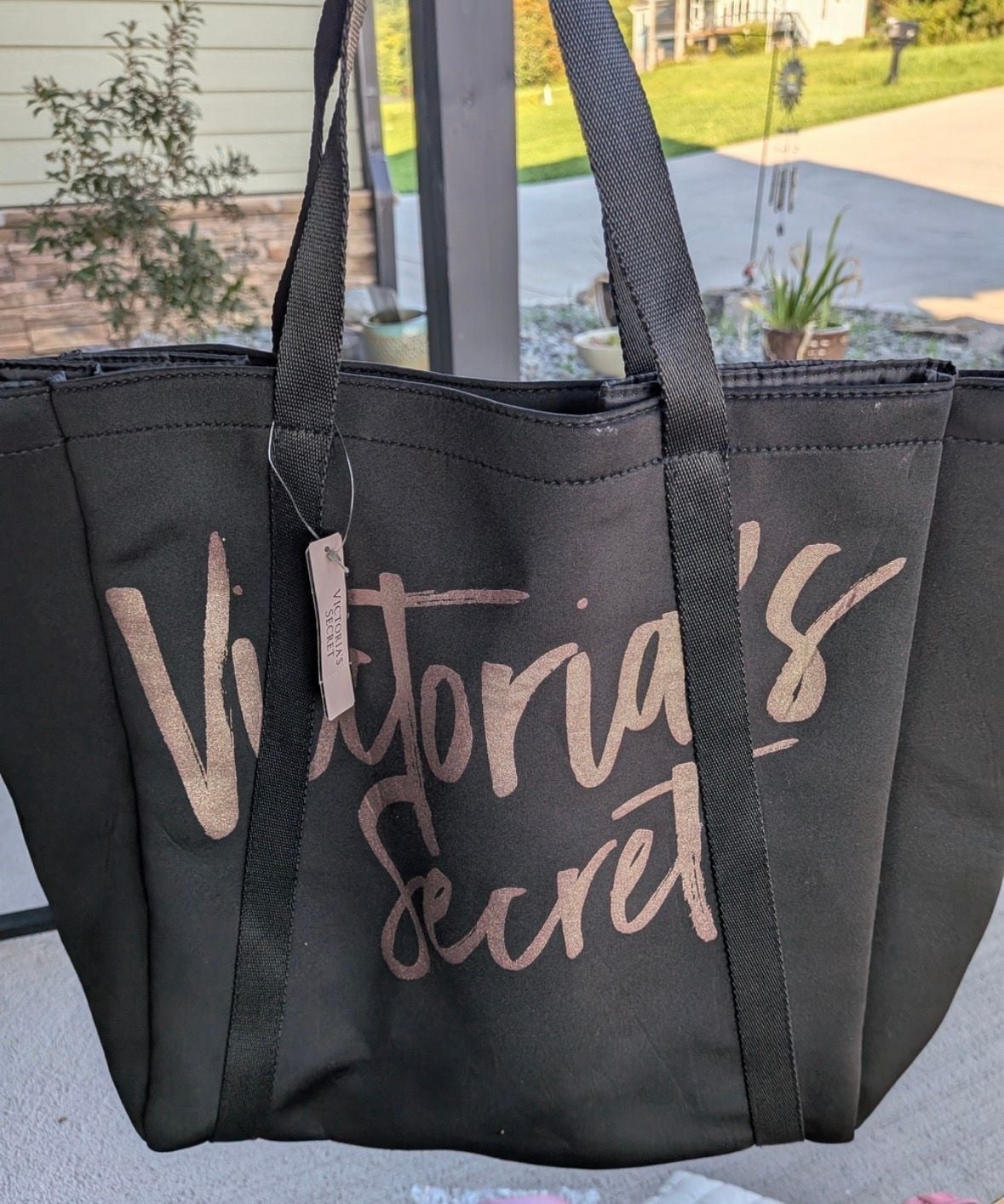 Victoria's Secret Insulated Cooler Beach Tote Bag Black/Gold 2