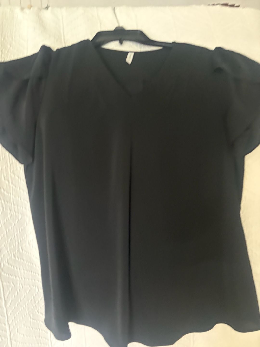 Anyally Blouse Size L Black V-Neck Flutter Sleeve Top 2