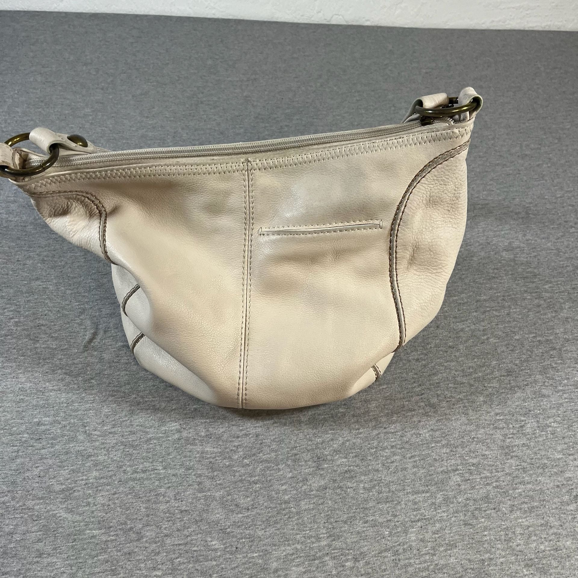 The Sak Iris Leather Hobo Bag Cream 3