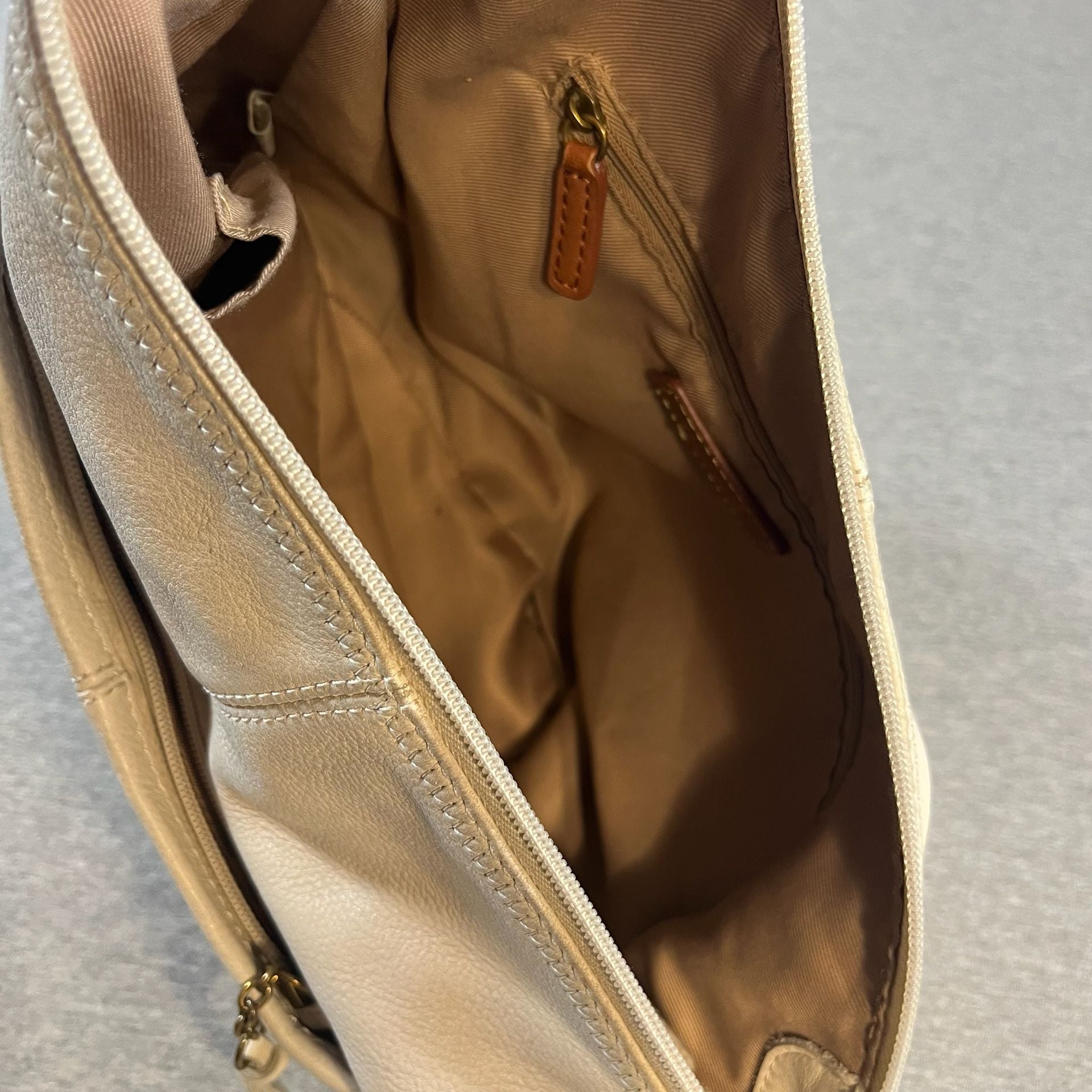 The Sak Iris Leather Hobo Bag Cream 6