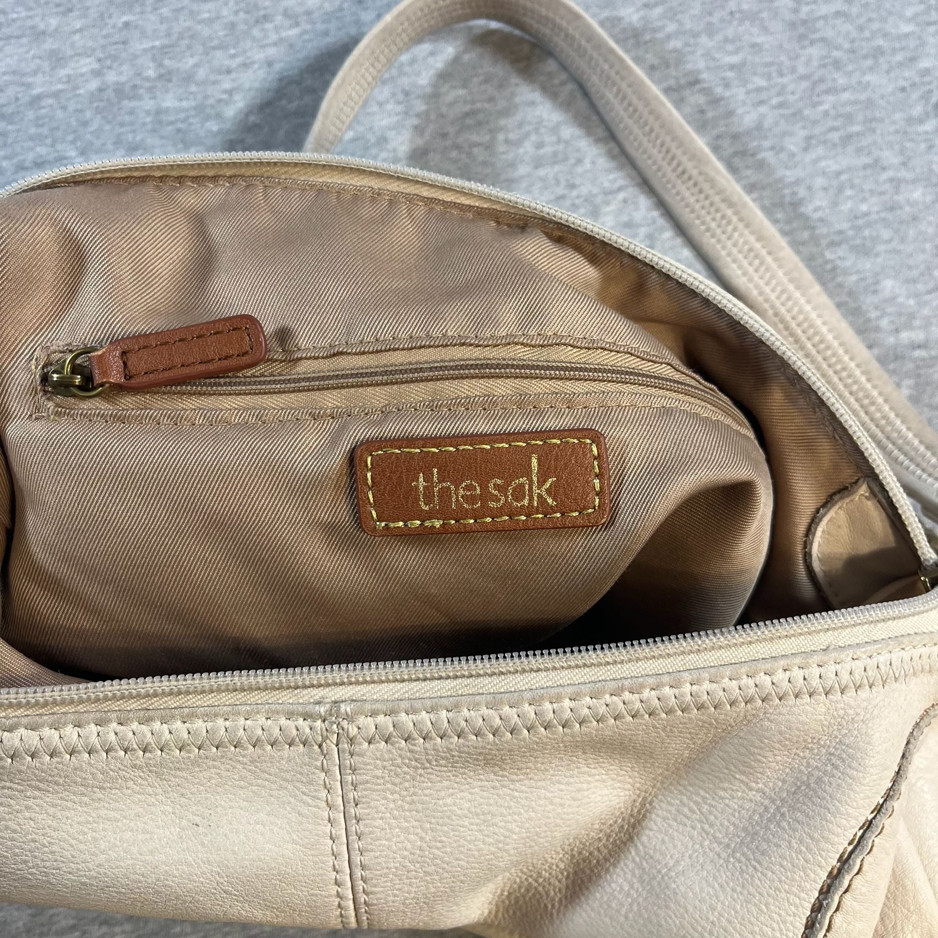 The Sak Iris Leather Hobo Bag Cream 7