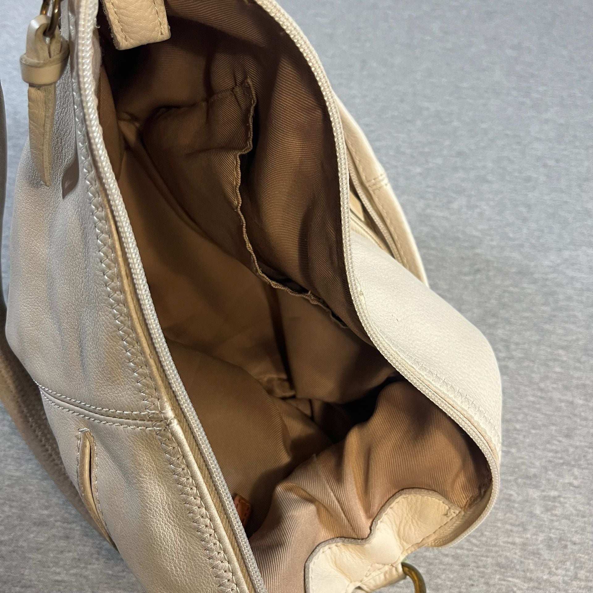The Sak Iris Leather Hobo Bag Cream 8