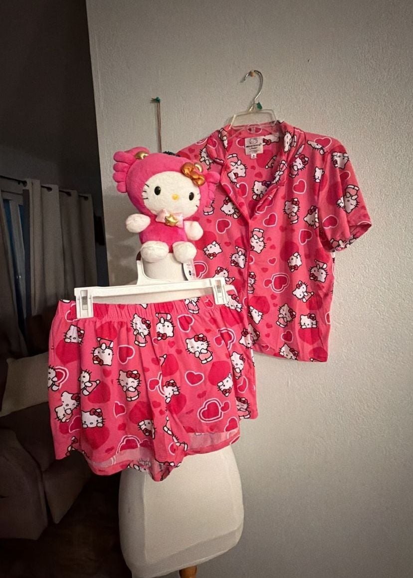 Bundle Hello Kitty Pajama Set Size S Pink Hearts Shorty PJs & plush doll 1
