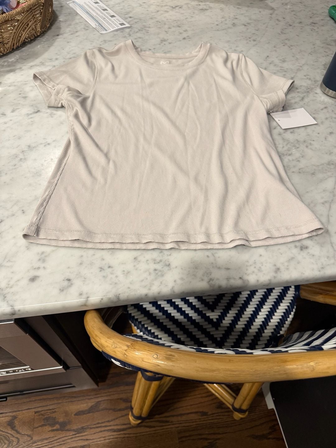 Magaschoni Ribbed Short Sleeve T-Shirt Size Medium Beige womens tee NEW 6