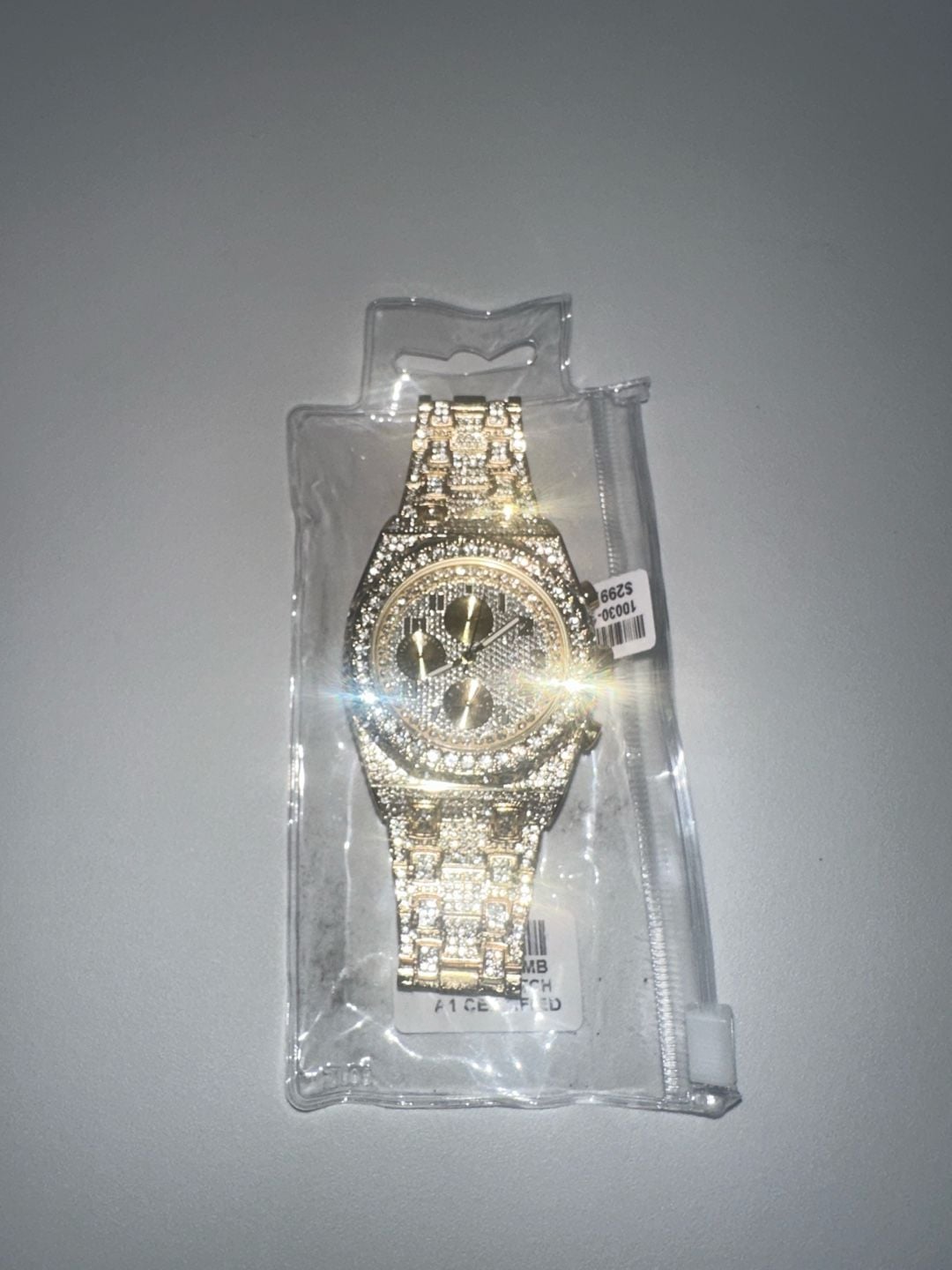 Brand new iced-out fashion watch 1