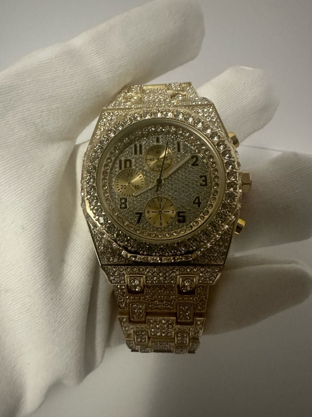 Brand new iced-out fashion watch 3