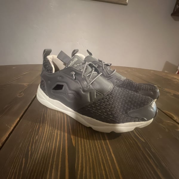 Reebok Furylite Woven Size 11 Gray Sneakers