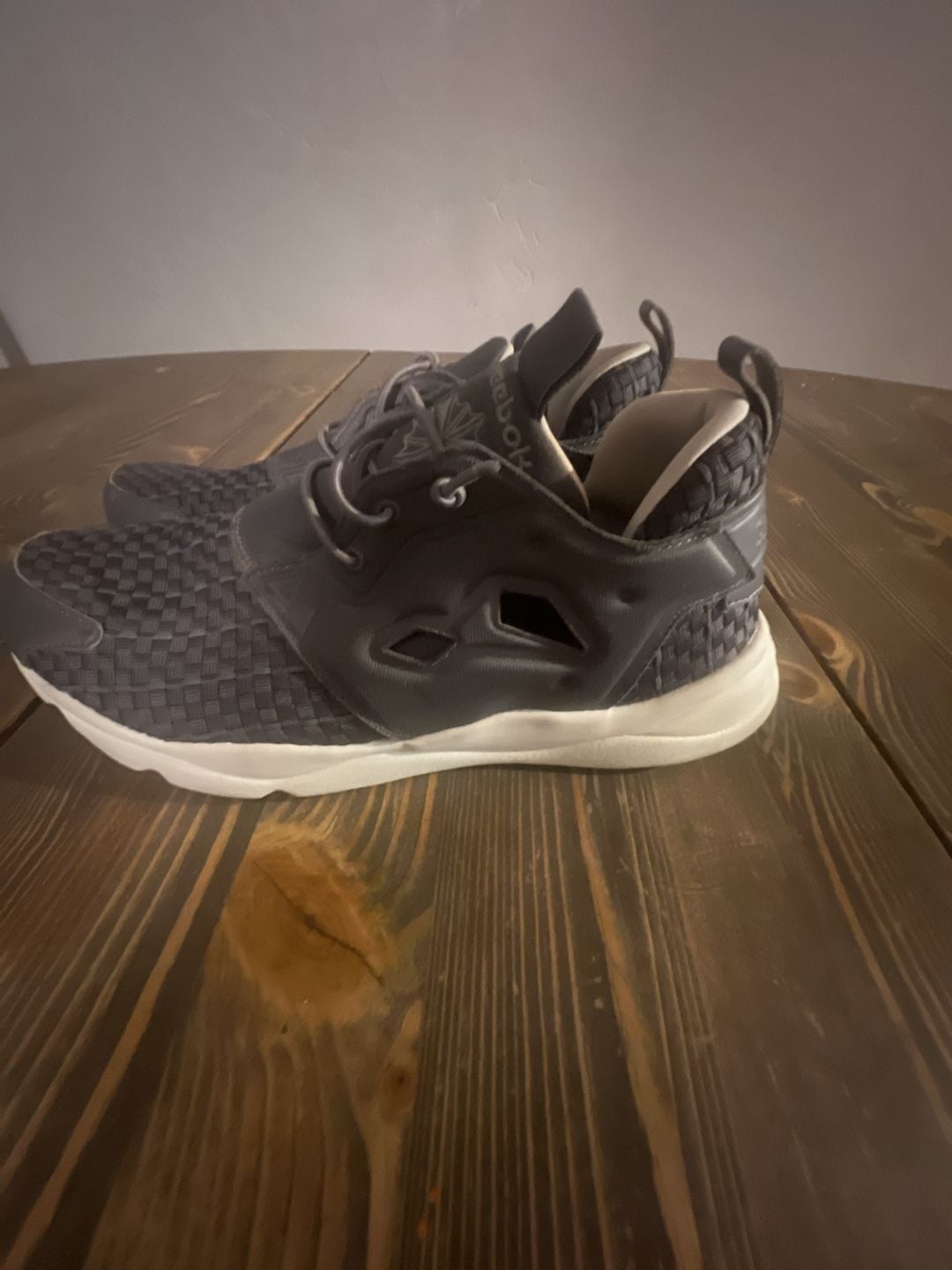 Reebok Furylite Woven Size 11 Gray Sneakers 8