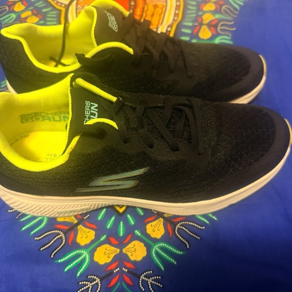 Skechers Go Run Consistent Intensify Black Lime Running Shoes