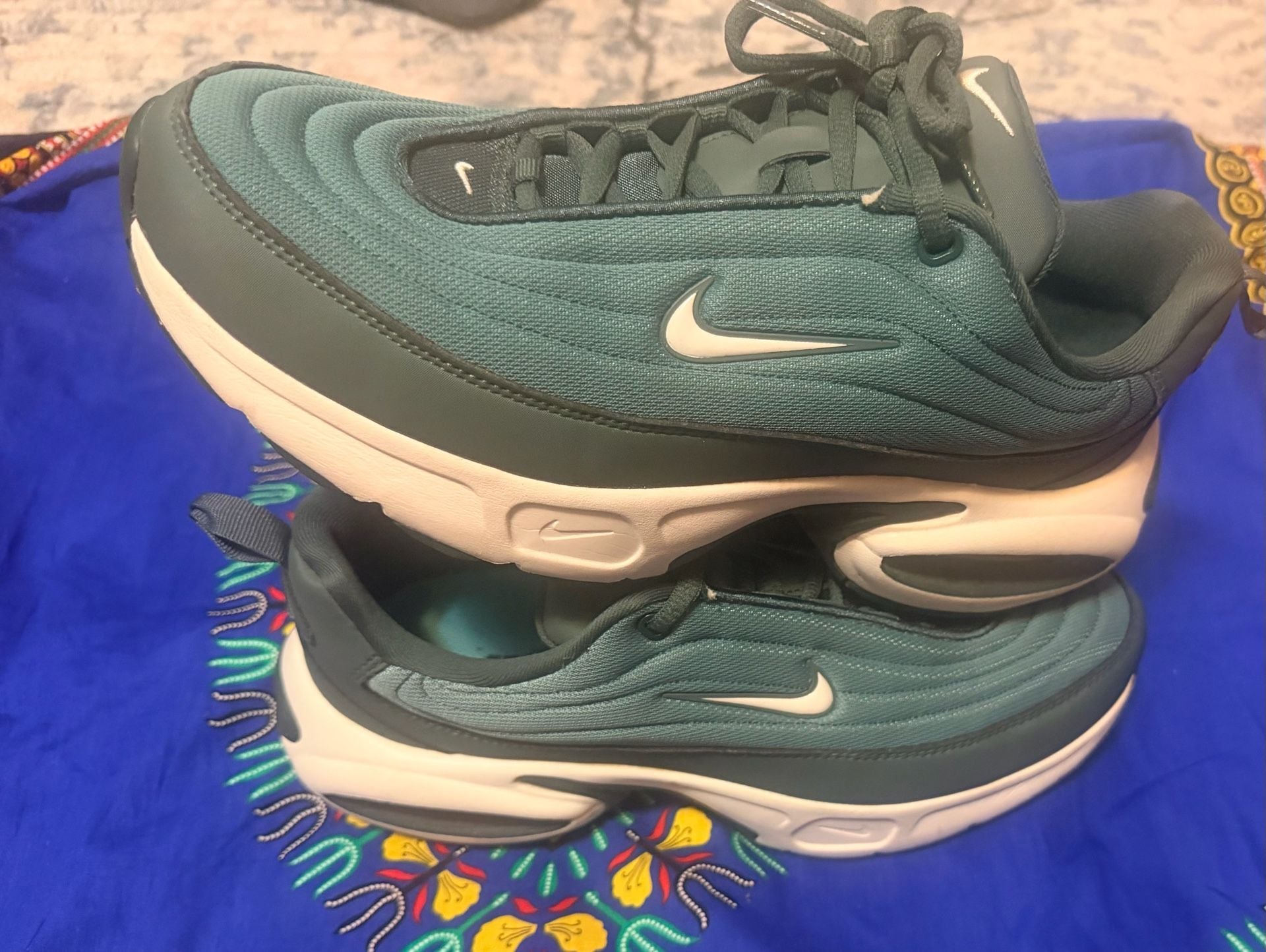Nike Air Max Portal Vintage Green Sneakers 2