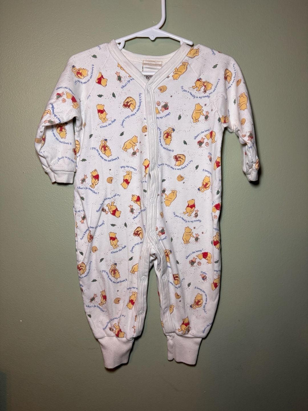 Vintage Disney Classic Pooh Winnie the Pooh Baby Sleeper 12-18M 2