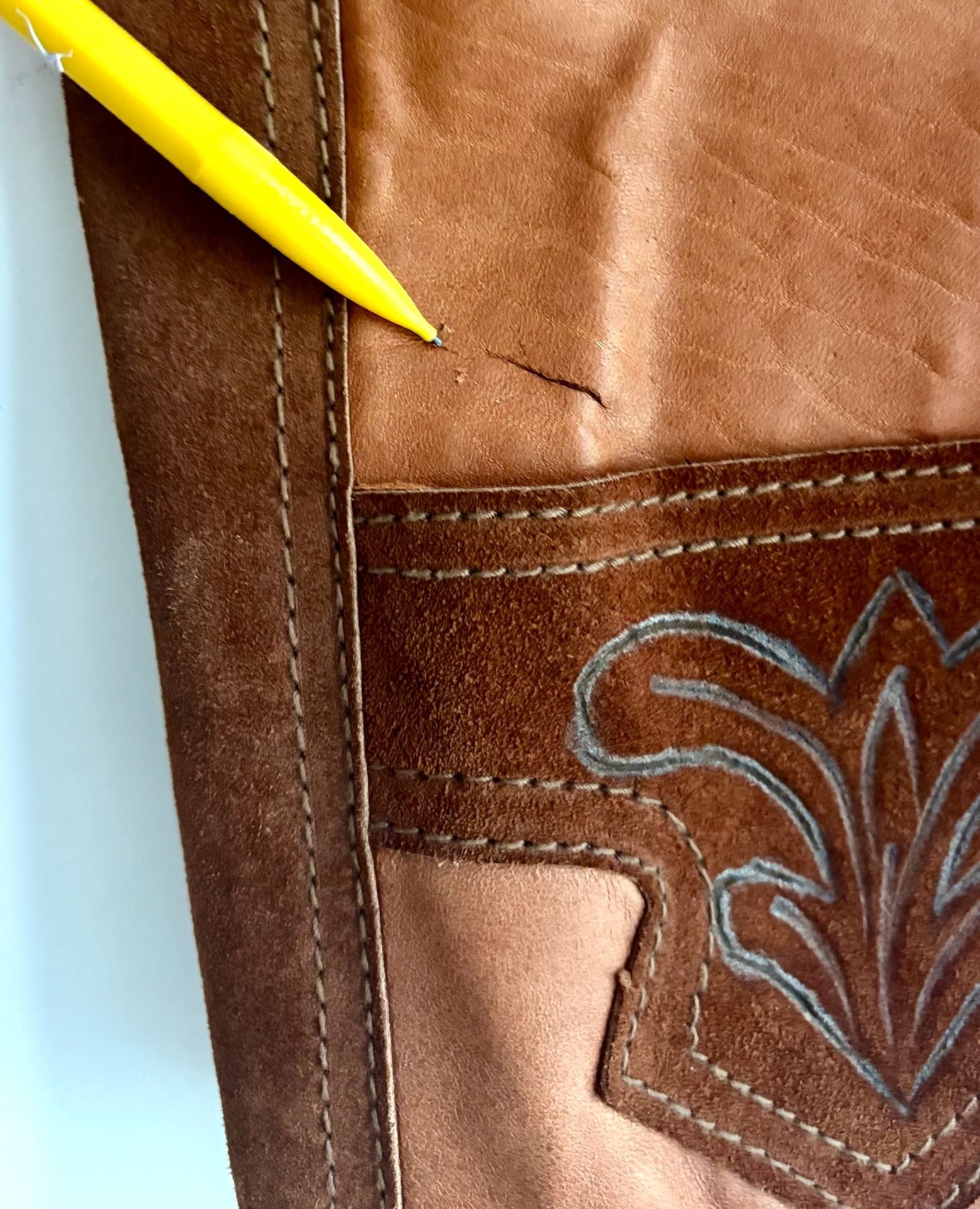 Vintage 1970s Handcrafted Western Suede Leather Horse Vest Brown Cowboy 13