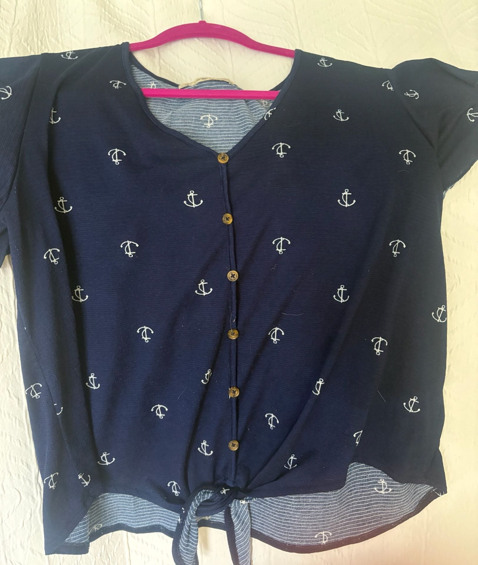 All in Love Top Size XL Blue Anchor Print Button-Front Tie Hem 2
