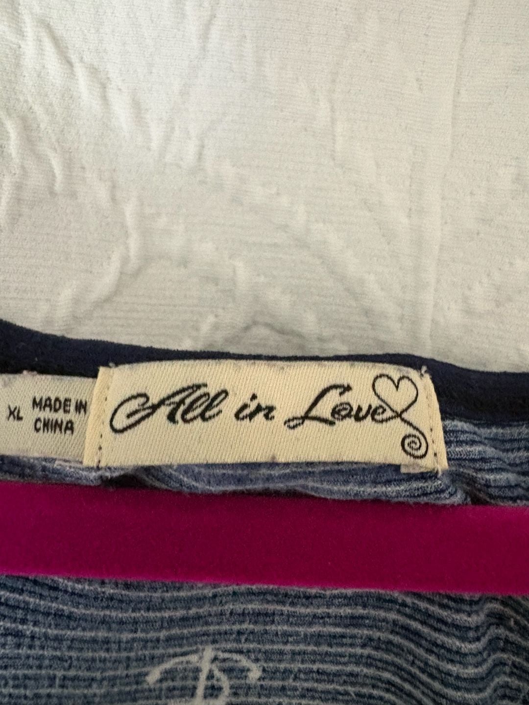 All in Love Top Size XL Blue Anchor Print Button-Front Tie Hem 3