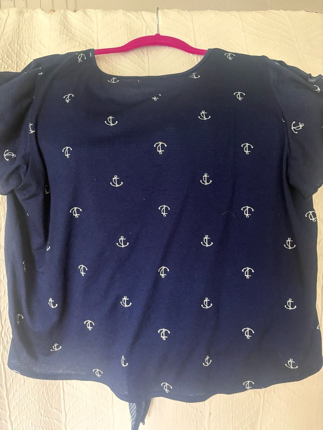 All in Love Top Size XL Blue Anchor Print Button-Front Tie Hem 4
