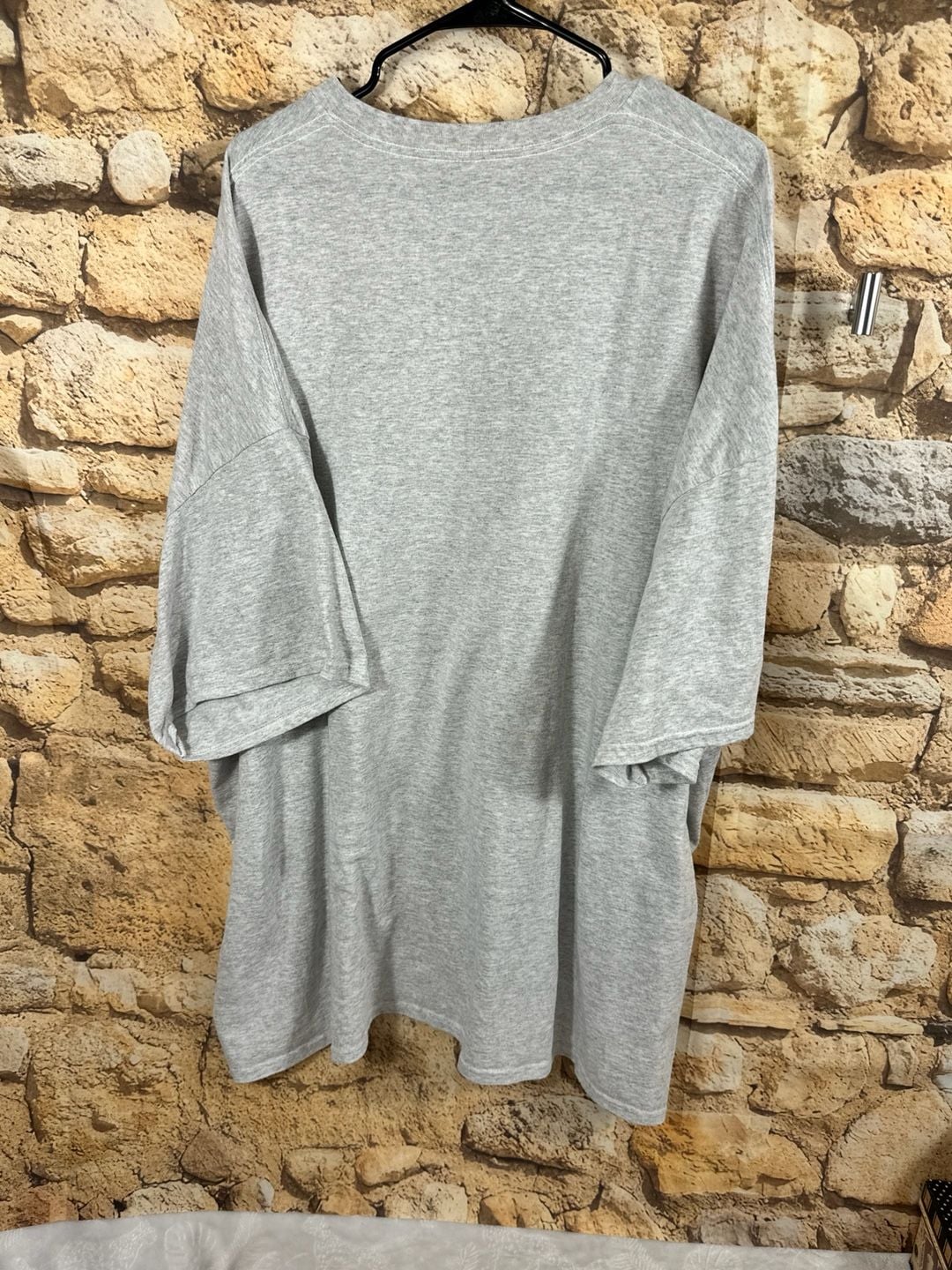 Gildan Graphic T-Shirt Size 5XL Grey Leopard Bow 9