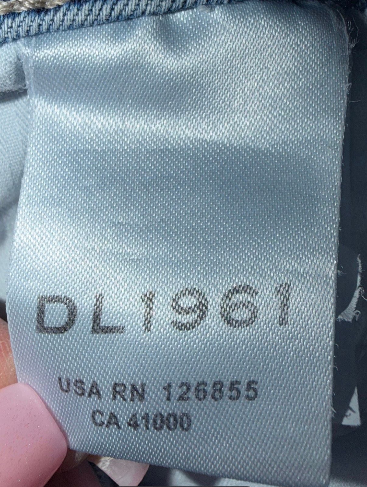 DL1961 Camila Petite Skinny Jeans Size 25 Montville Distressed Medium Wash 7