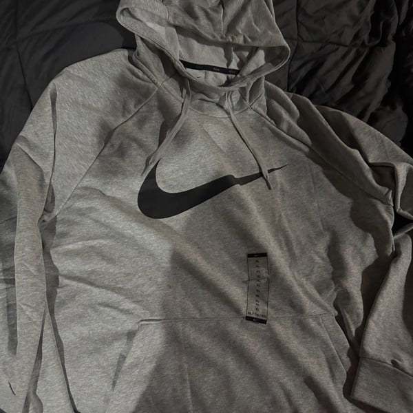 Nike Dri-FIT Swoosh Hoodie Size XL Grey