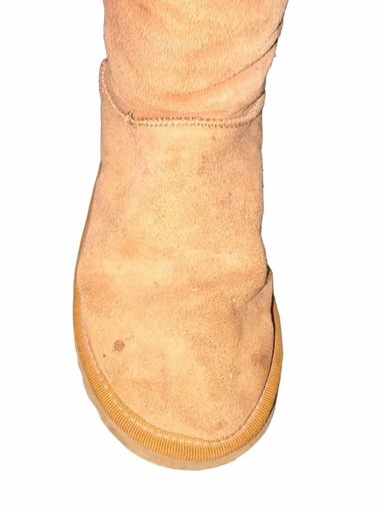 Ugg Bailey Button Brown Suede Boots 7