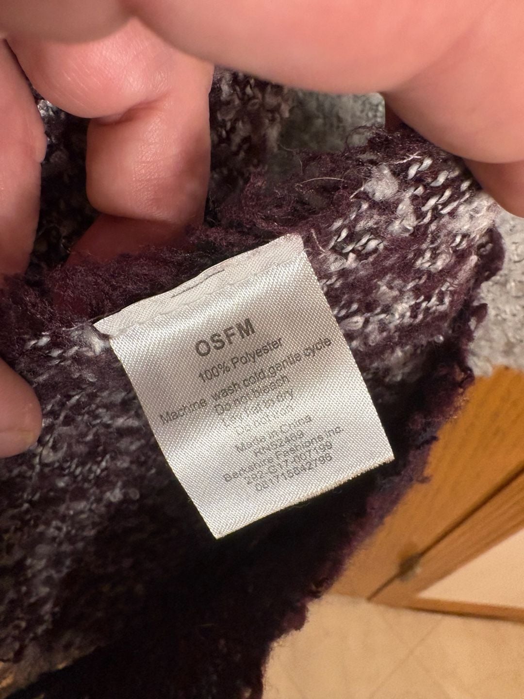 Berkshire Fashions Plaid Scarf Osfm Burgundy Navy White Blanket Wrap 3