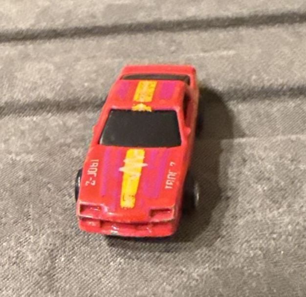 Hot Wheels Micro Mini Chevrolet Camaro IROC-Z Pink Vintage Diecast Toy Car 2