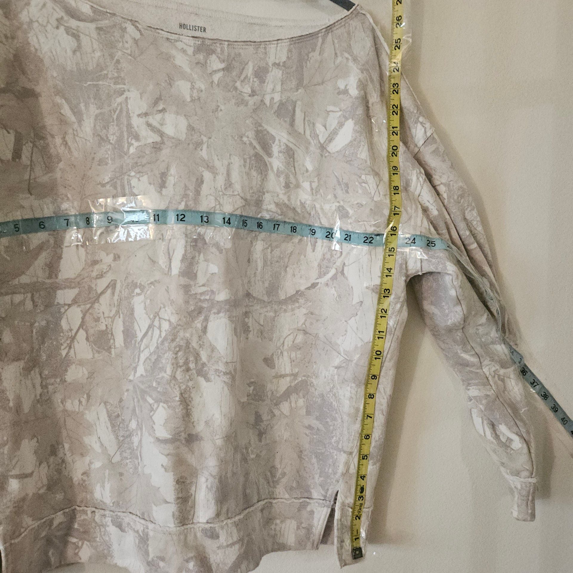 Hollister Camo Sweatshirt Size M 287 7