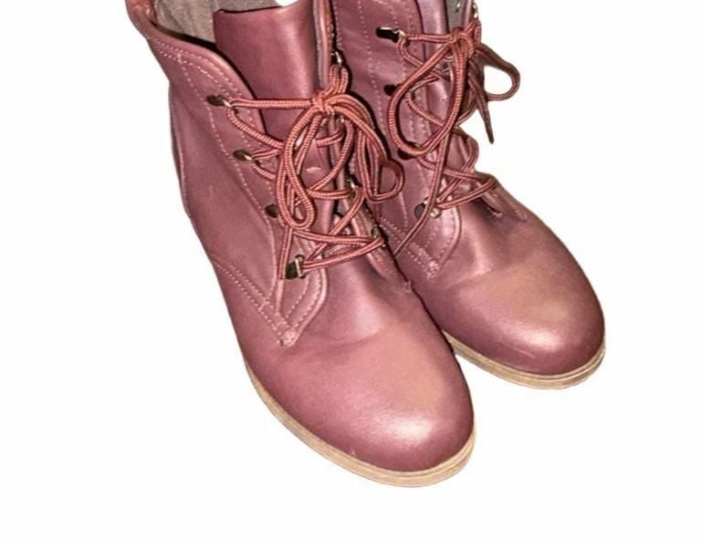 Soda Alzena Size 11M Burgundy Combat Boots 3