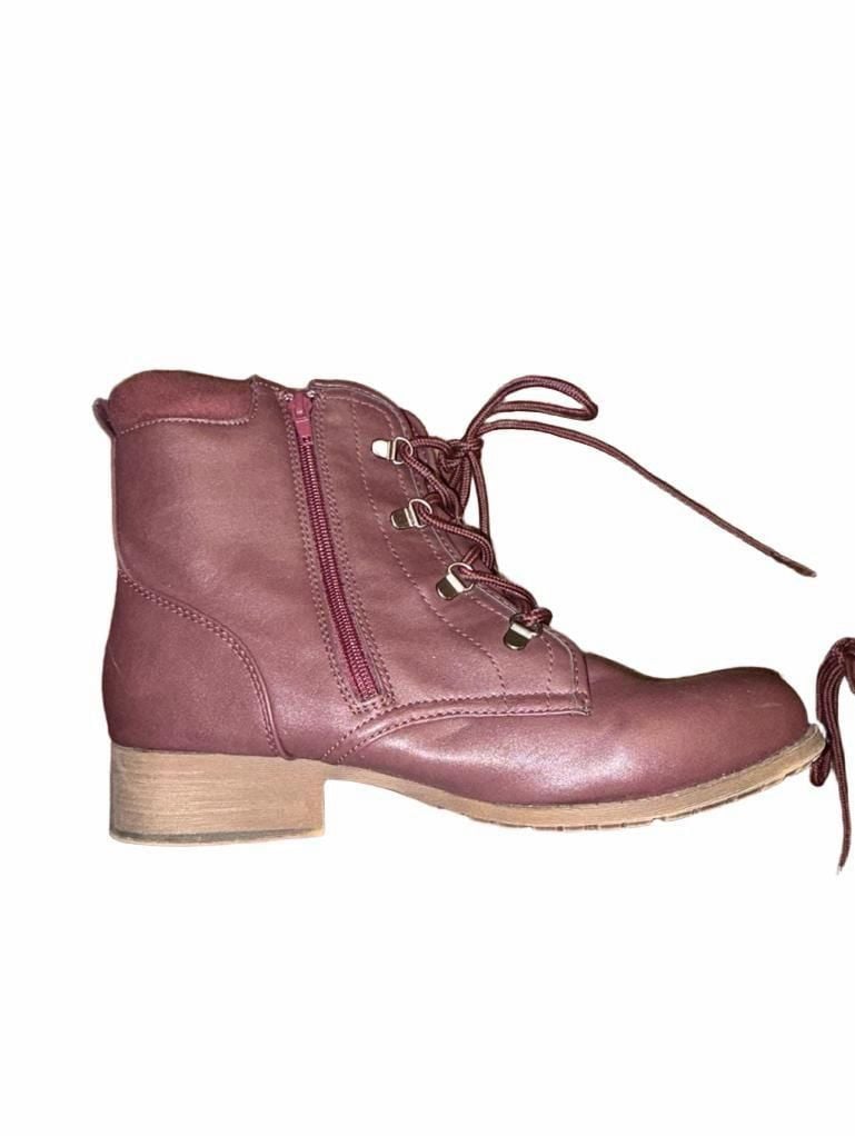 Soda Alzena Size 11M Burgundy Combat Boots 8