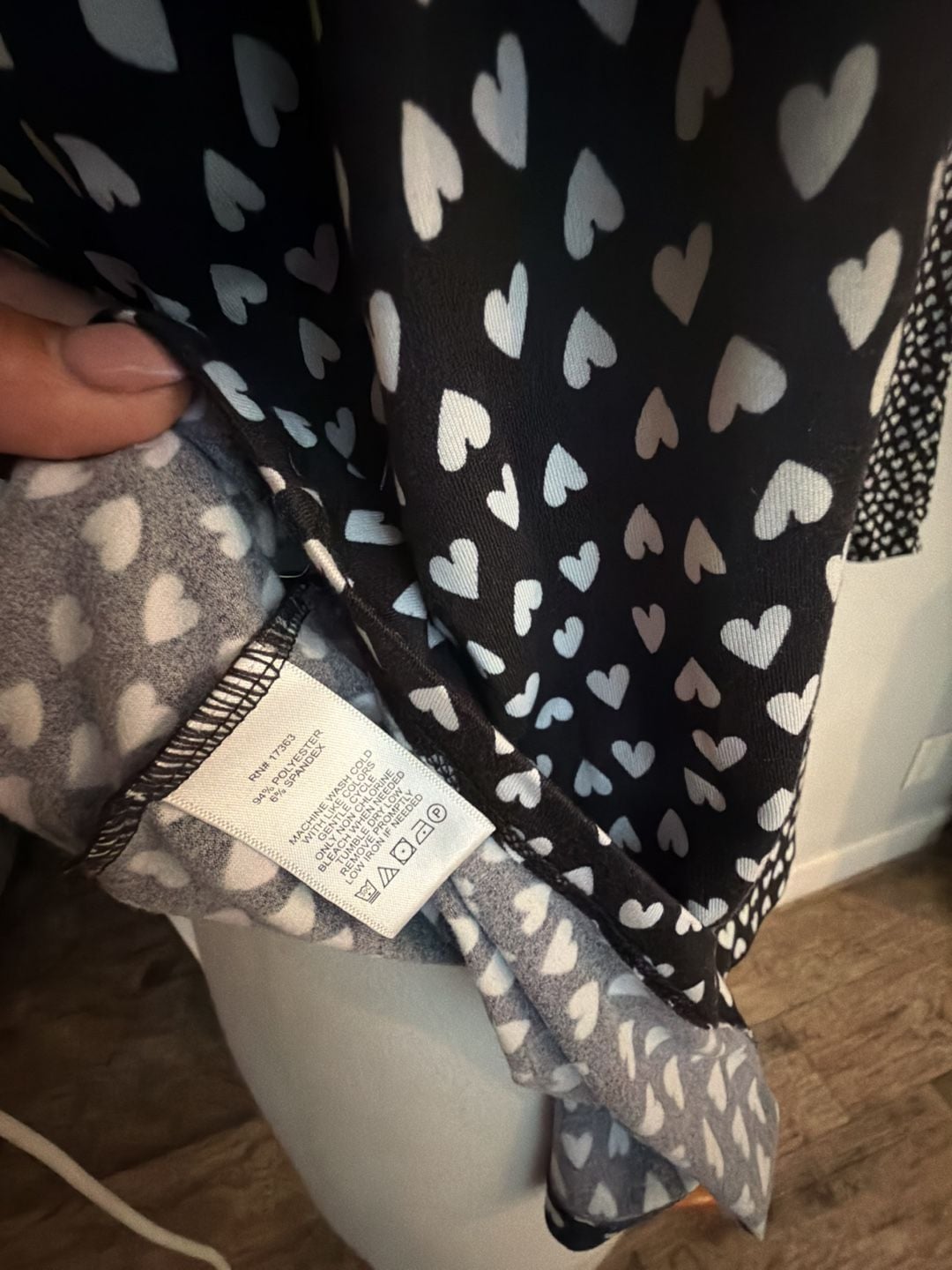 Anne Klein Pajama Set Size L Black White Heart Print Sleepwear 6