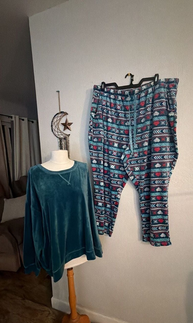 2pc Muk Luks Holiday Lounge pajama set Fair Isle
Sz 4X 1