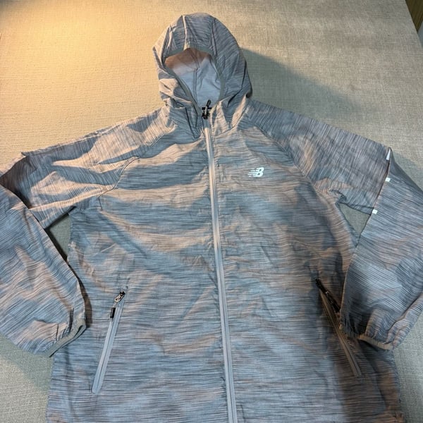 New Balance Windbreaker Jacket Size L Grey Heather Hooded Full Zip