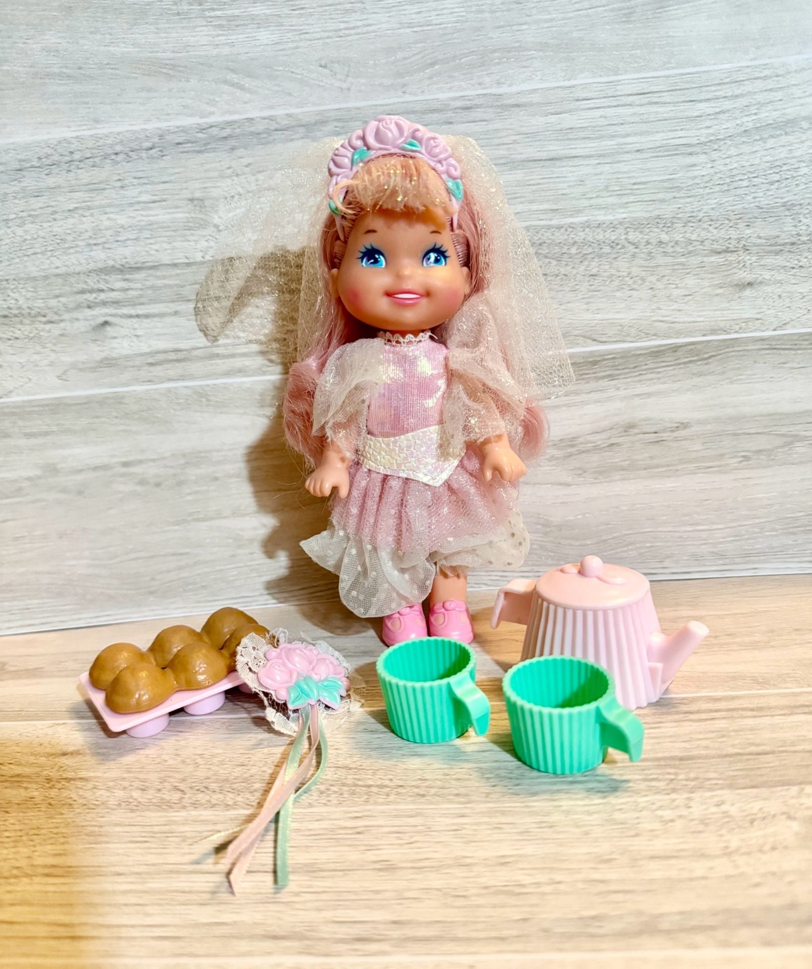 Mattel Cherry Merry Muffin Doll Tea Party Set 1