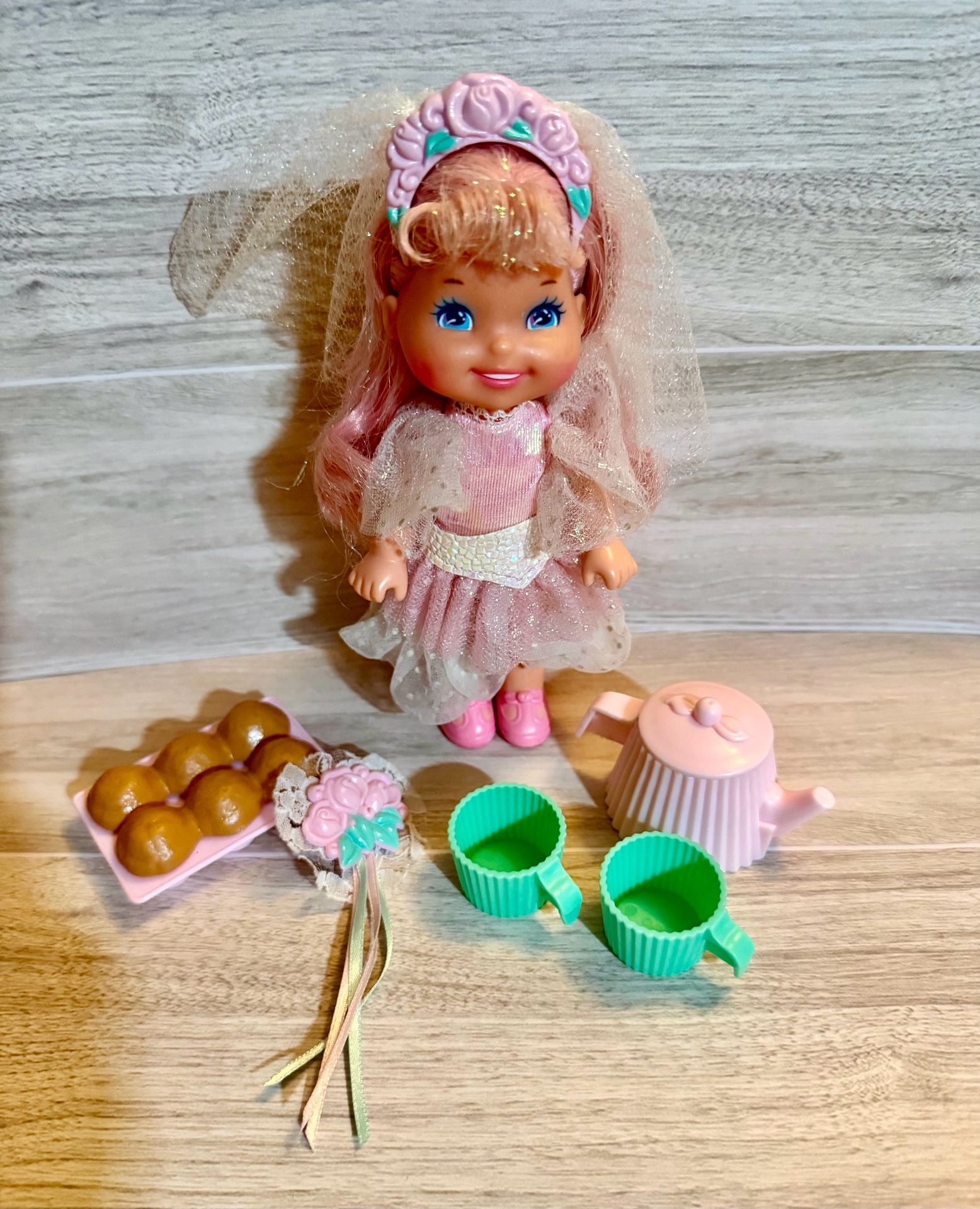 Mattel Cherry Merry Muffin Doll Tea Party Set 2
